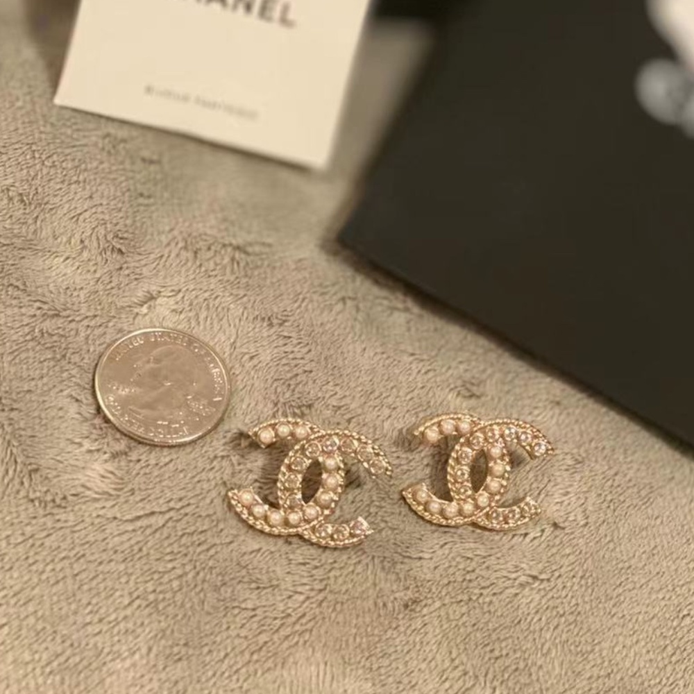 100% Authentic 2020 Chanel Large Earrings Studs